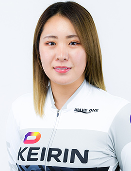 新井 美菜