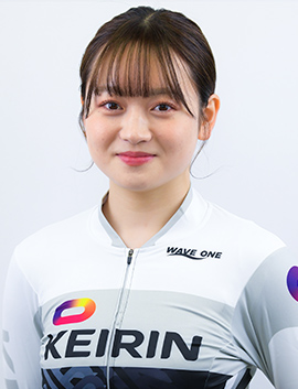 安東 莉奈