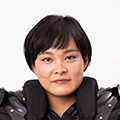 西　　翔子