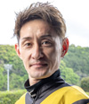 石　川　　慎　将