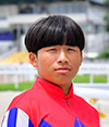 東　川　　　　慎